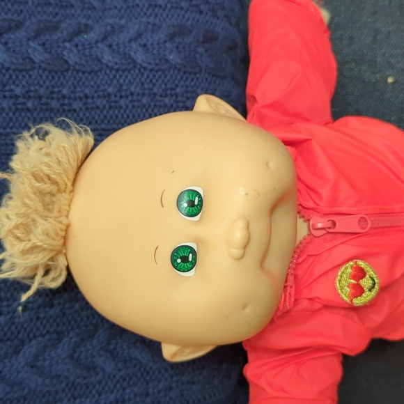 Cabbage Patch Kids Baby Boy in Windbreaker Jacket /Denim Shorts & Black Hightops - Picture 2 of 10